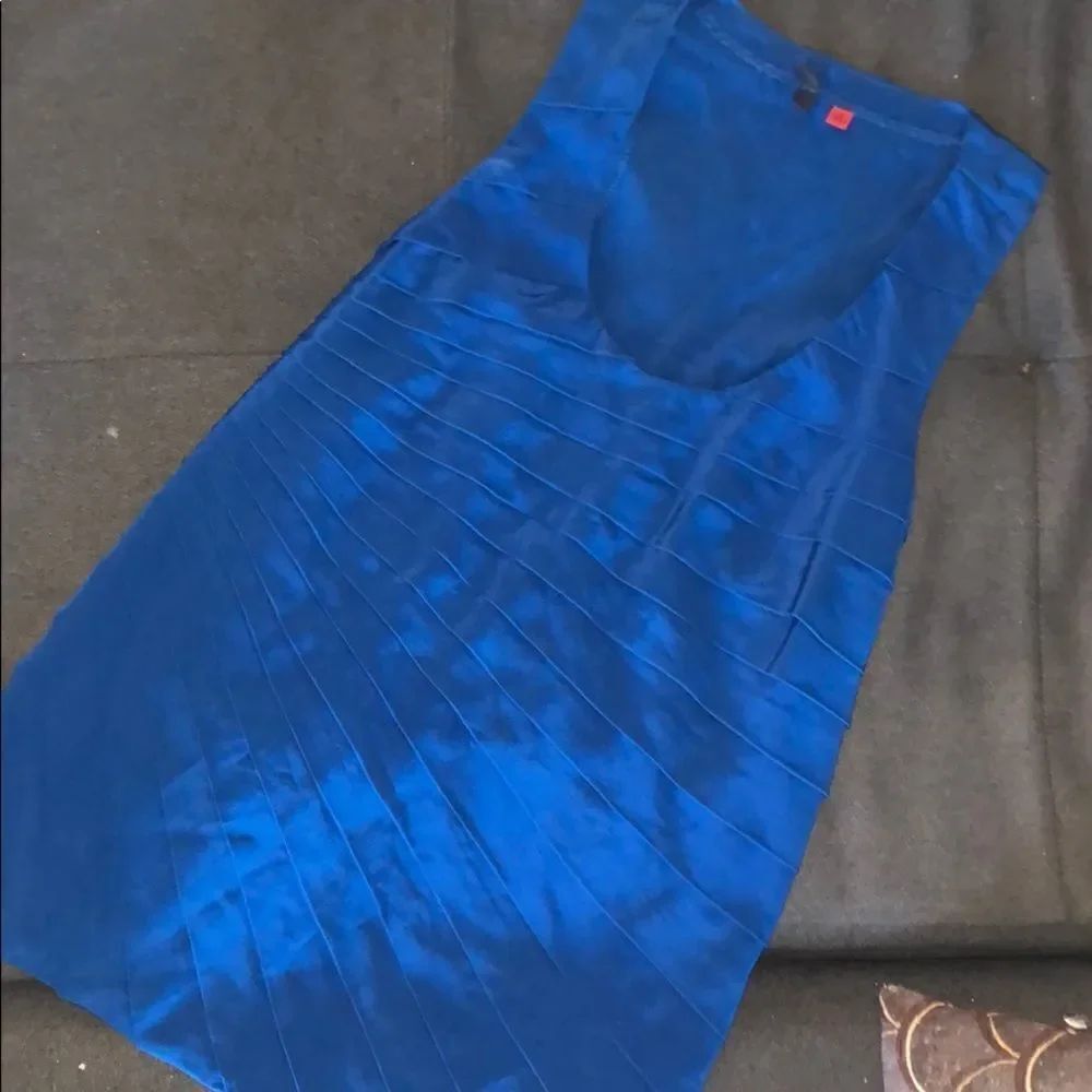 Beautiful Blue Ribbed Top Size Medium - Picture 2 of 4